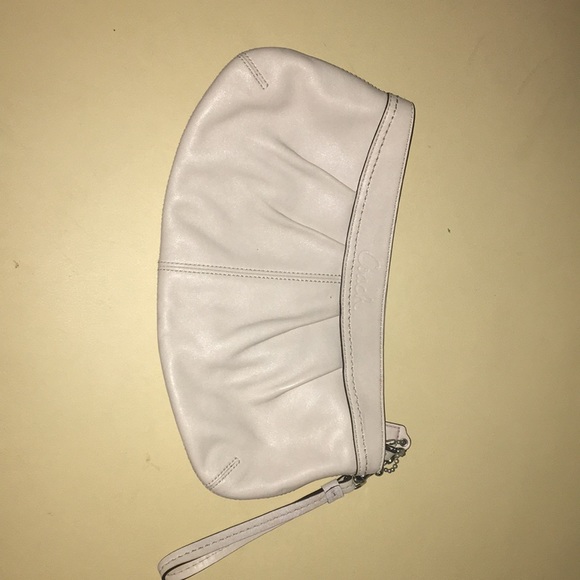 Coach leather purse - Picture 1 of 5